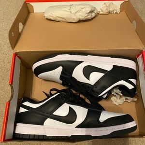 Nike Dunk Low women’s 10.5 Never worn!!